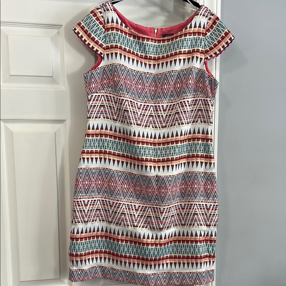 Vince Camuto Pink and White Sheath Dress Cap Sleeve Bateau Neckline